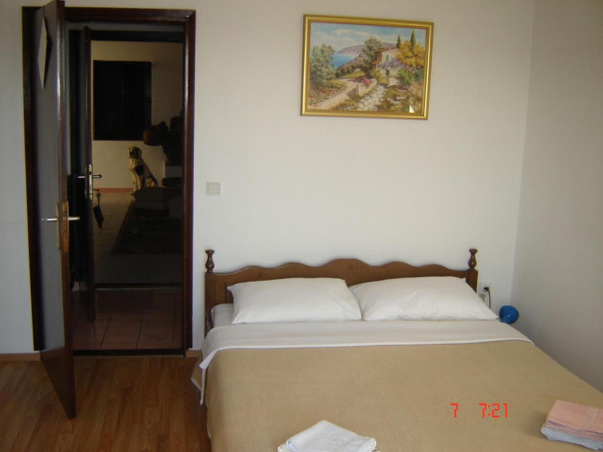 Apartments "Villa Mungos" Sobra Rom bilde